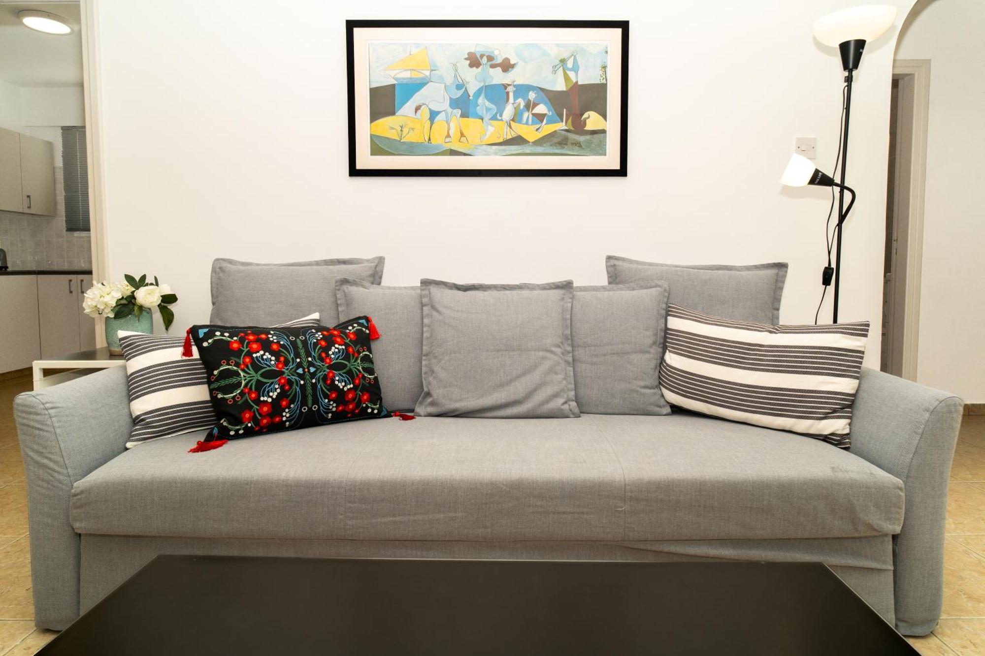Olivia Mackenzie 2 Bedroom Flat With Pool Larnaca Extérieur photo